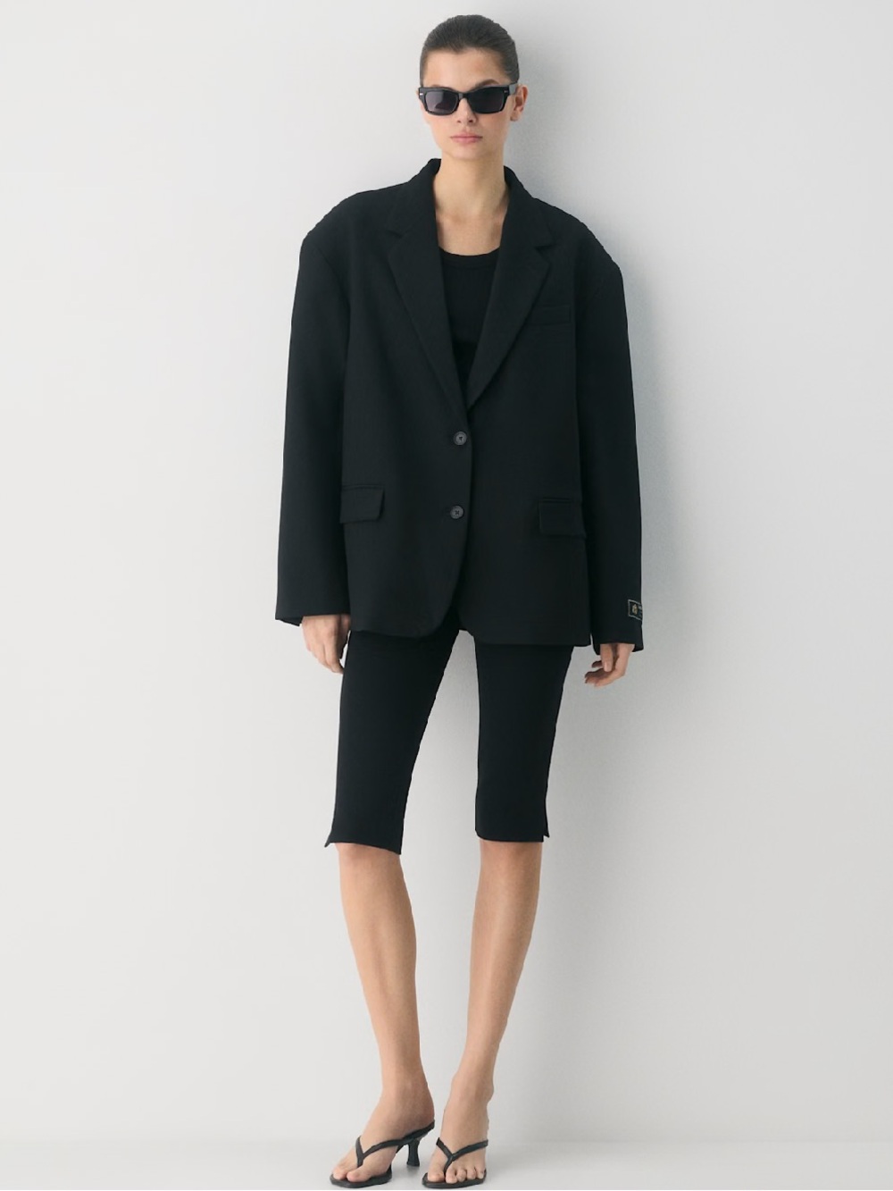 NWT Aritzia Babaton Vogue Blazer In Black | Size M